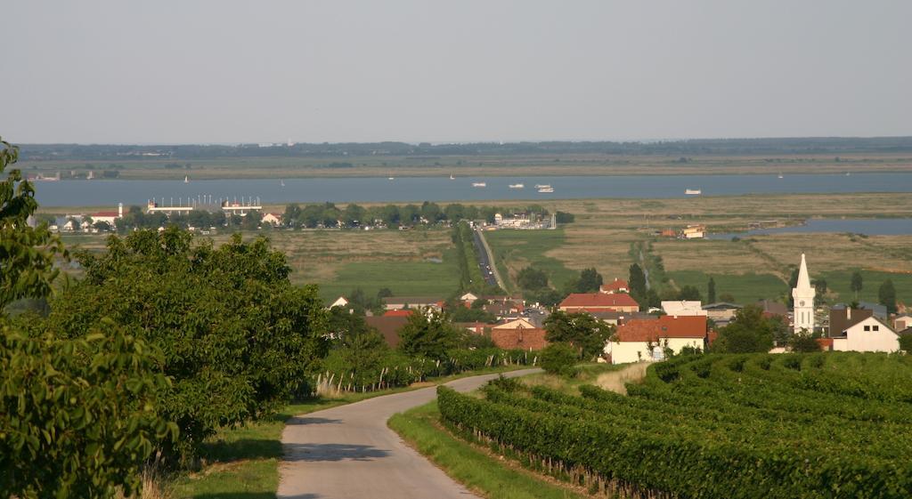 Das Mittelpunkt Mörbisch am See Εξωτερικό φωτογραφία